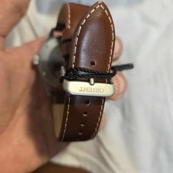 Orient Defender RA-AK0405Y10B Automatic Watch with Salmon dial - Picture 3 of 8